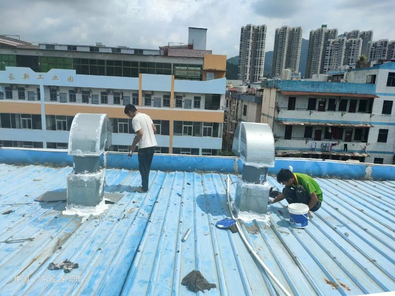 伍家岗钢结构屋面涂料维修方法